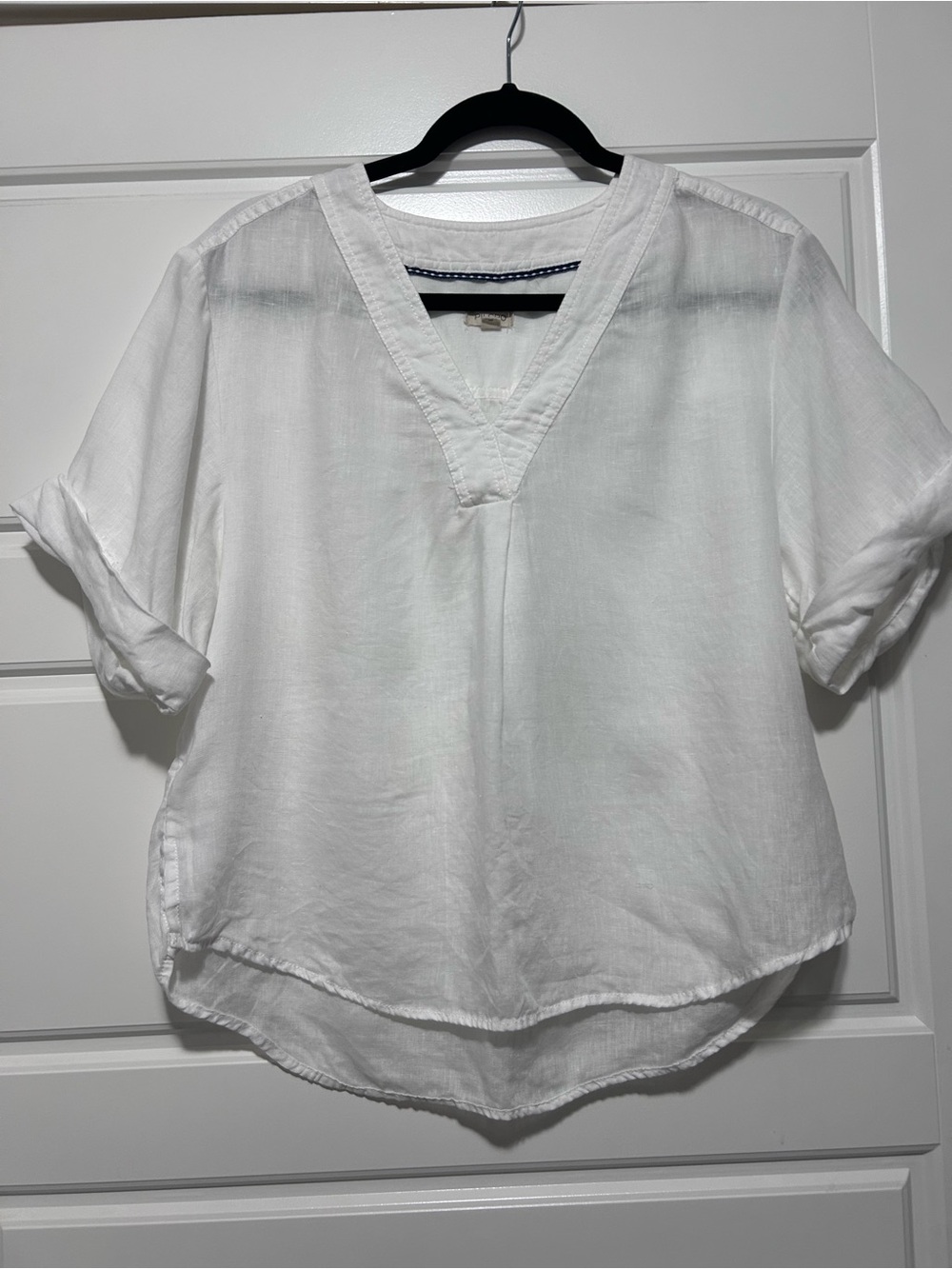 Pilcro White V-Neck Linen-Blend Tunic Top
